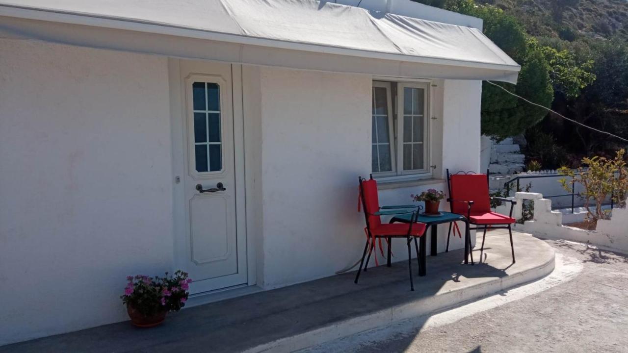 Sweet Home With Two Beds -One Single Room- With Beautiful View! Agia Marina  Zewnętrze zdjęcie